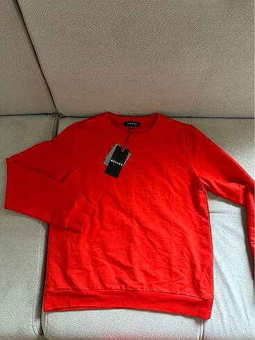 xs Beden kırmızı Renk Fabrika marka basic sweatshirt xs