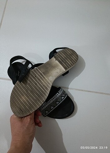 37 Beden siyah Renk Sandalet 