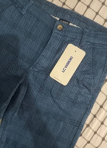 10 Yaş Beden Lcw erkek çocuk gabardin ekose şort