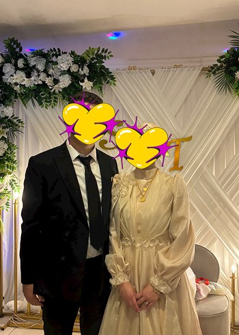 Nişan elbisesi