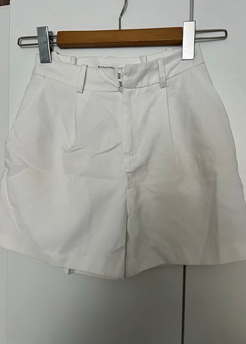 stradivarius 32