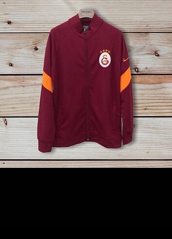 Galatasaray kırmızı renk eşofman üstü