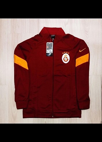 Galatasaray kırmızı renk eşofman takımı üstü