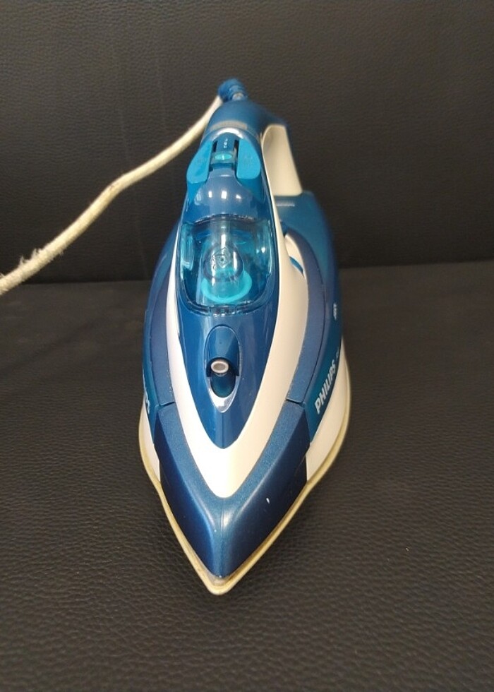 Philips Azur GC4410/02 2400 W Buharlı Ütu - Görsel 4