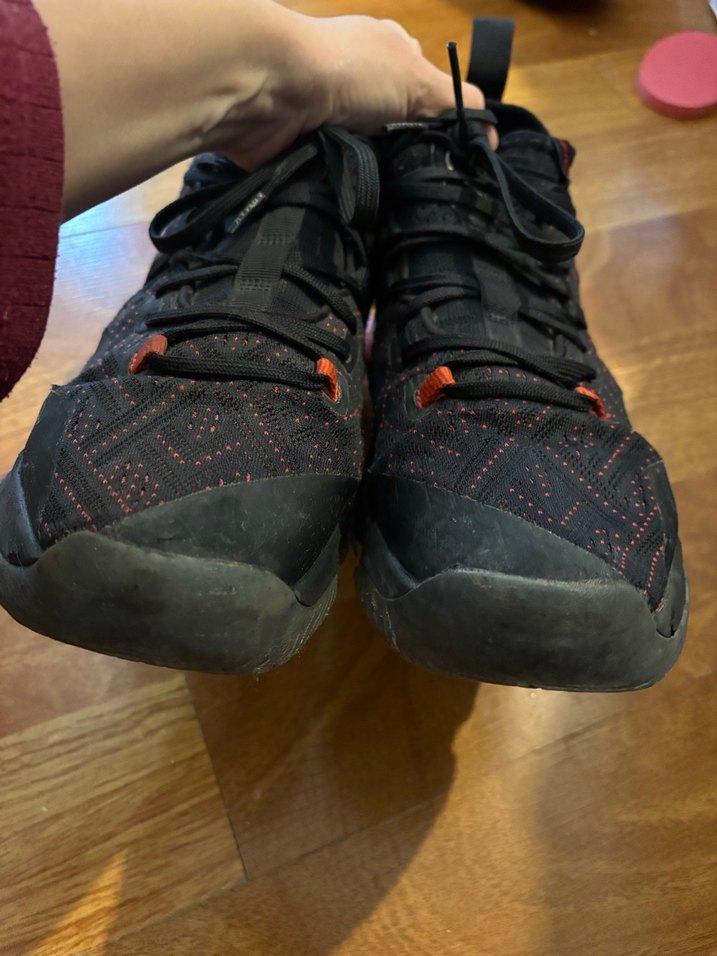 Tarmak Bağcıklı Siyah Desenli Basketbol Ayakkabısı - Görsel 4