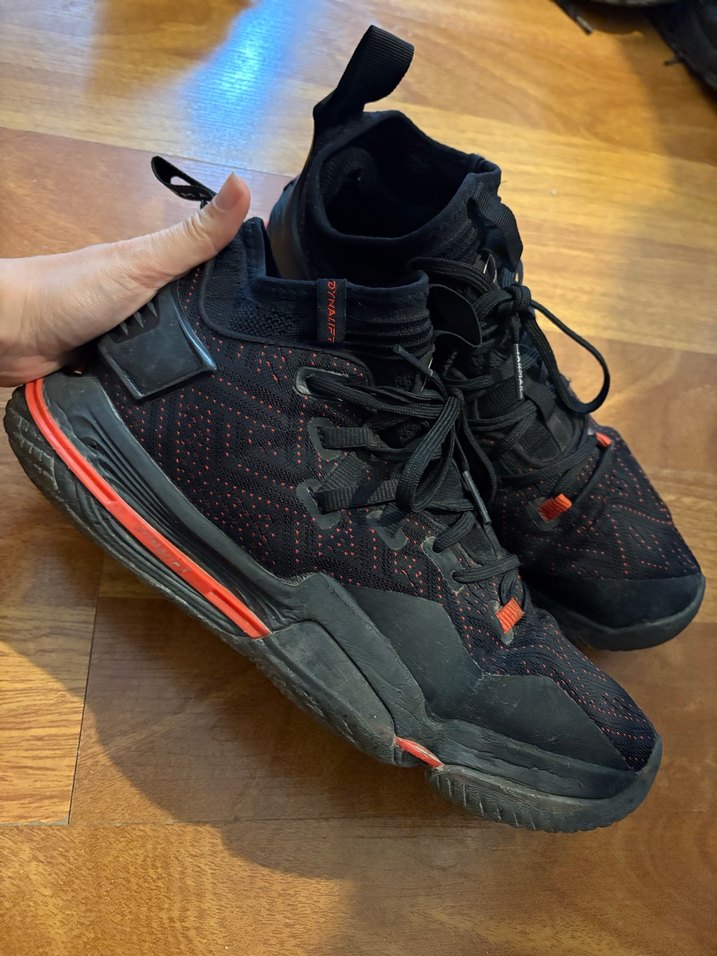 Tarmak Bağcıklı Siyah Desenli Basketbol Ayakkabısı - Görsel 2