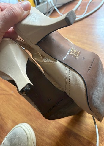 Bej Deri Tokalı Stiletto Kadın Topuklu Ayakkabı - Görsel 5