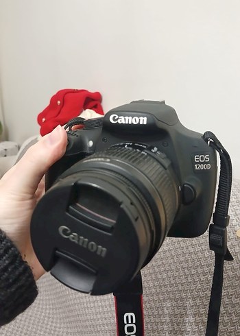 Canon EOS 1200D Dijital Fotoğraf Makinesi - Görsel 2