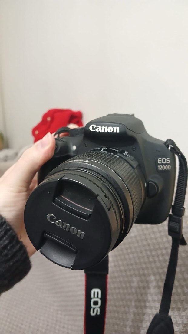 Canon EOS 1200D Dijital Fotoğraf Makinesi - Görsel 3