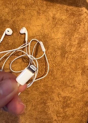 Beyaz Kablolu Kulaklık - Görsel 3