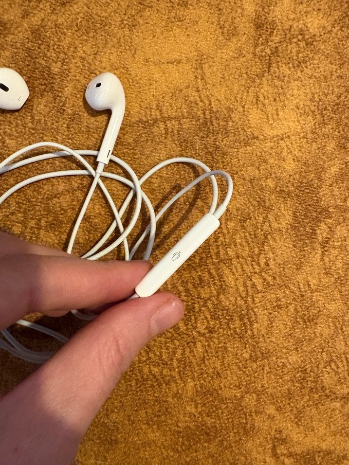 Beyaz Kablolu Kulaklık - Görsel 2