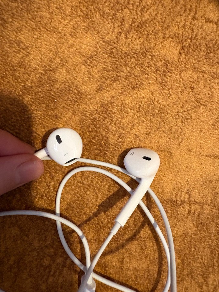 Beyaz Kablolu Kulaklık - Görsel 4