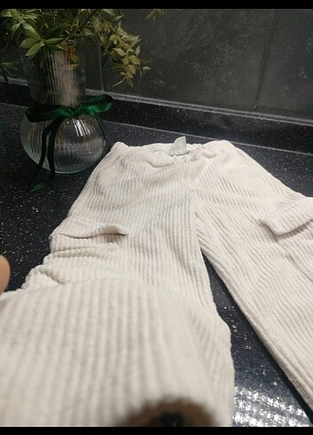 4 Yaş Beden Zara Kadife Pantalon