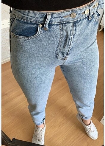 Diğer Kemer Detaylı Jean