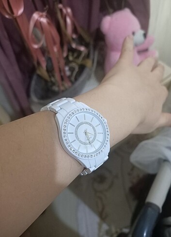 Avon saat