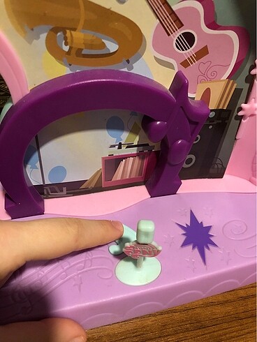 Beden (Müzikli)My Little Pony Pinkie Pie'ın Müzik ve Pasta Sınıfı