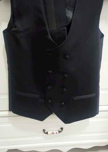 Siyah Düğmeli Klasik Kesim Yelek - Görsel 2