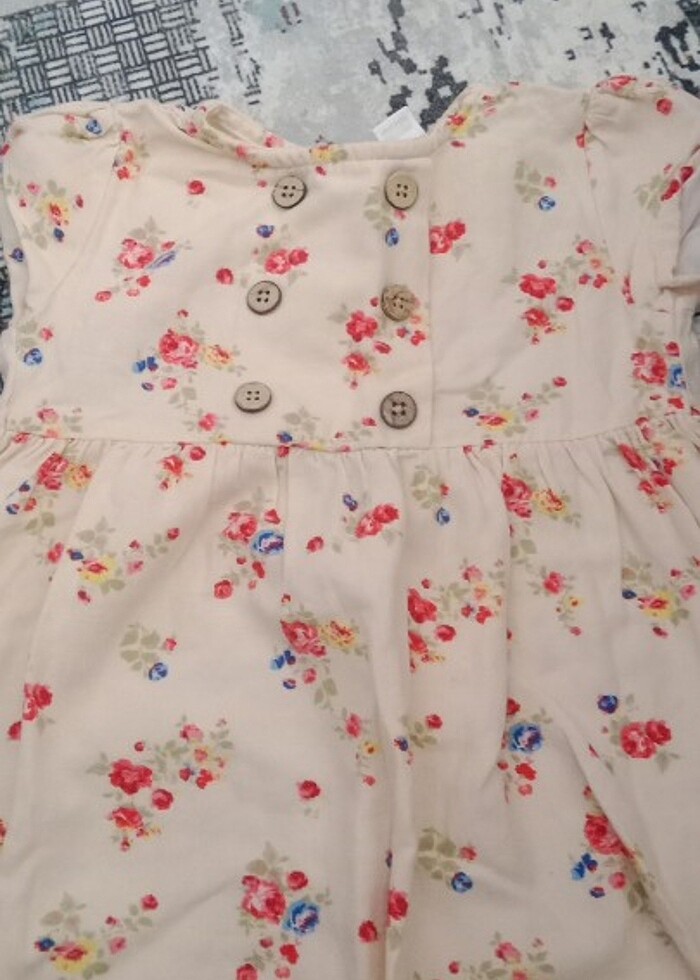 Çiçek desenli elbise - Görsel 2