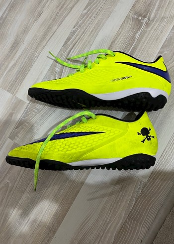 Nike 39 numara krampon
