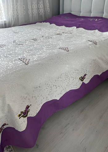 Mor İşlemeli Parlak pike takımı - Görsel 3