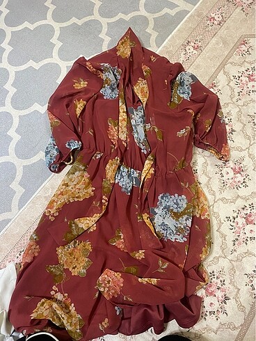 42 Beden bordo Renk Lc waikiki çiçekli elbise