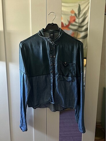Bershka Jean görünümlü gömlek
