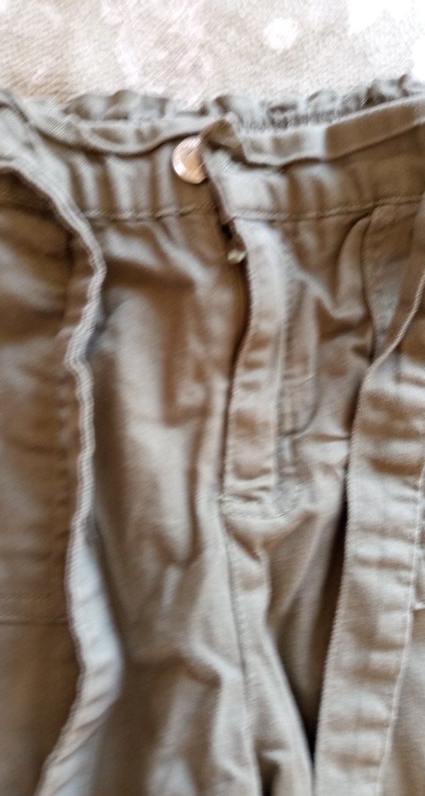 asker yeşili
kızıma aldım 2-3 kere giydi boyu uzadı olmuyor - Görsel 3