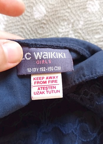 Lacivert Dantel İşlemeli Kız Elbisesi
12-13 yaş - Görsel 4