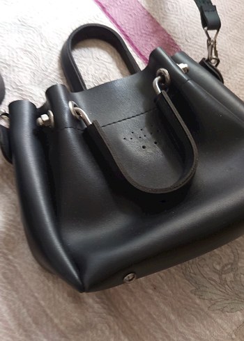 Tokalı Siyah Deri Kadın Çantası - Görsel 4