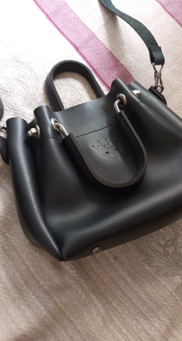 Tokalı Siyah Deri Kadın Çantası - Görsel 4