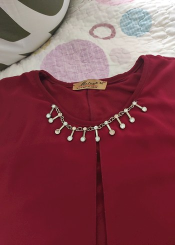 Bordo Zincir Detaylı Bluz