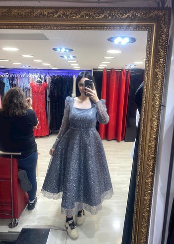 Simli Uzun Kollu Gri Abiye Elbise - Görsel 3