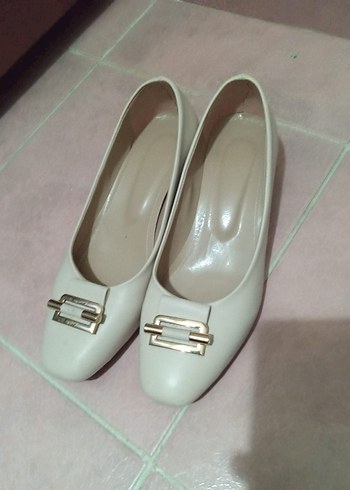 Bej Tokalı Kadın Topuklu Babet - Görsel 3