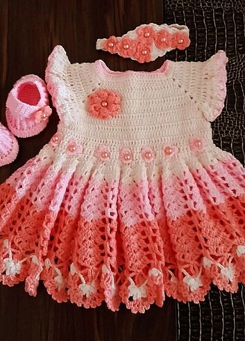 Kız Bebek elbisesi