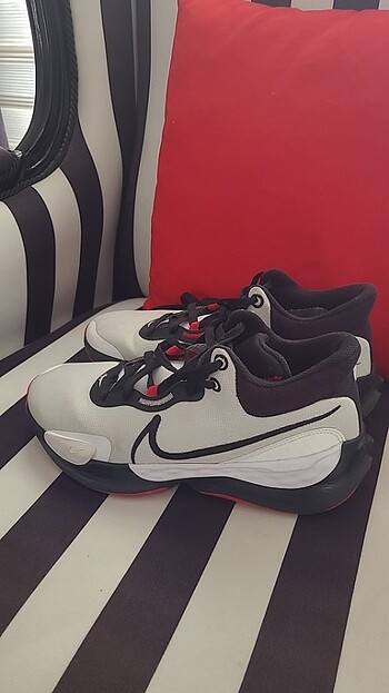 NIKE RENEW ELEVATE III