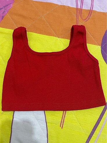 Kırmızı Crop - Görsel 2