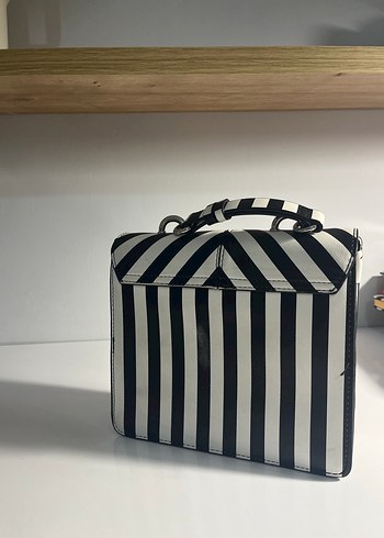 Zara Siyah Beyaz Çizgili Deri Kadın Çanta - Görsel 2