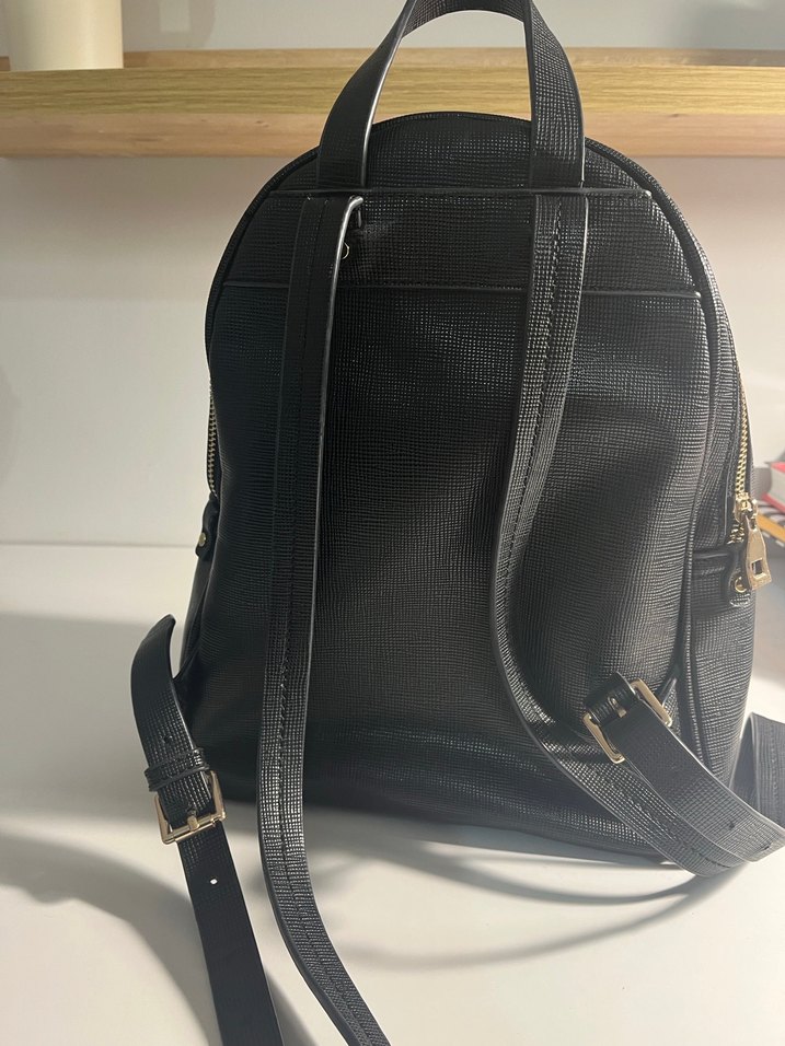 Zara Siyah Deri Kadın Sırt Çantası - Görsel 2