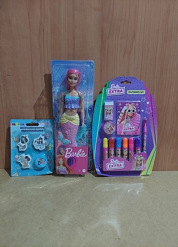 BARBİE DENİZ KIZI BEBEK + KIRTASİYE SETİ 