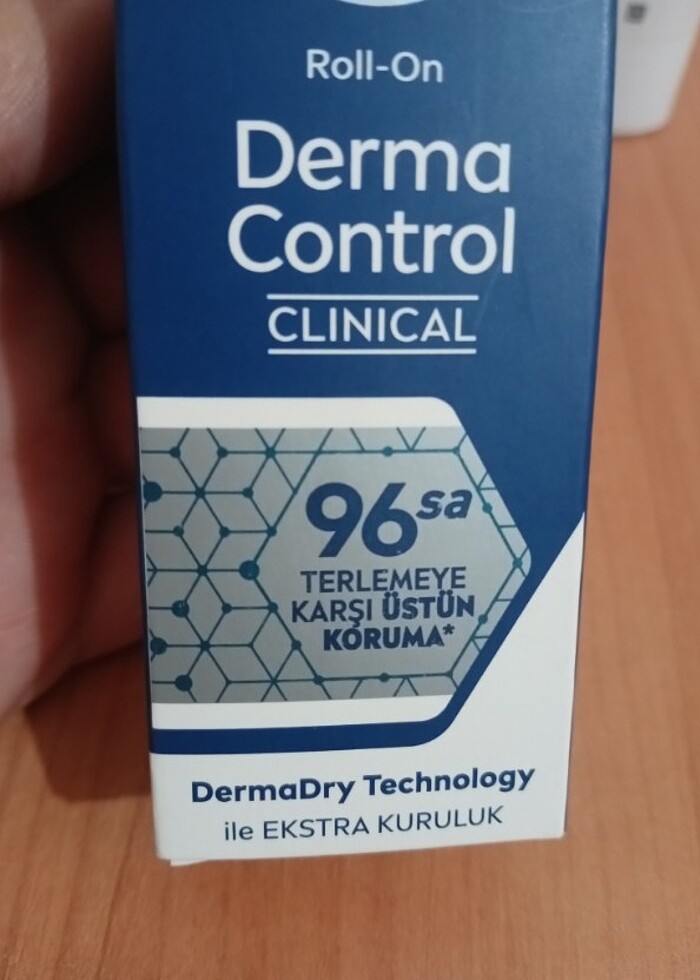 NİVEA MEN SERİSİ ROLL ON DEODORANT+ HEAD SHOLDERS ŞAMPUAN  - Görsel 3