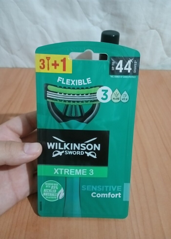 WİLKİNSON 4'LÜ PAKET TIRAŞ BIÇAĞI+ BLADE DEODORANT  - Görsel 2