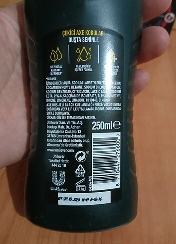  Beden Renk AXE 3in1 250ml DUŞ JELİ/ŞAMPUAN + ERKELERE ÖZEL TÜY DÖKÜCÜ 