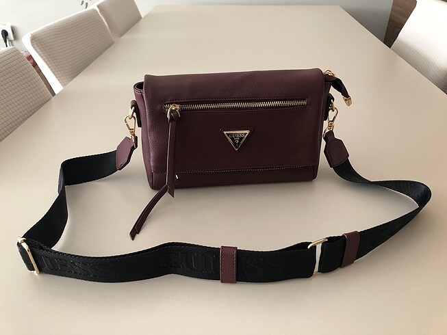 Guess Askılı Çanta