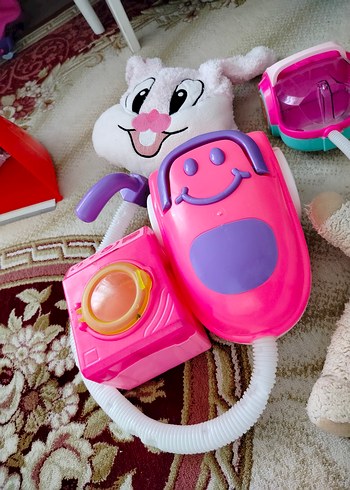 Renkli Pembe Oyuncak Temizlik Seti ve Peluş Oyuncaklar - Görsel 6