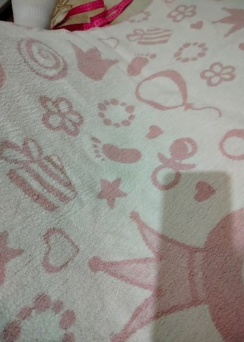 Baskılı Pembe Çocuk Battaniyesi - Görsel 2