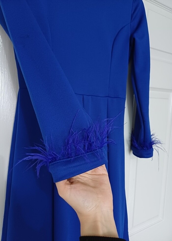 Kolları tüylü Abiye - Görsel 3