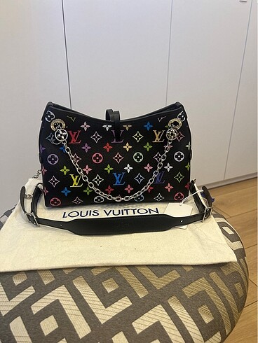 Louis Vuitton Chain Tote Premium