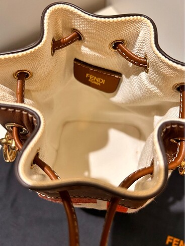  Beden Fendi mini pocket