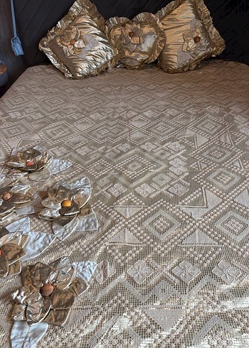 Tamemen elişi dantel yatak örtüsü - Görsel 5