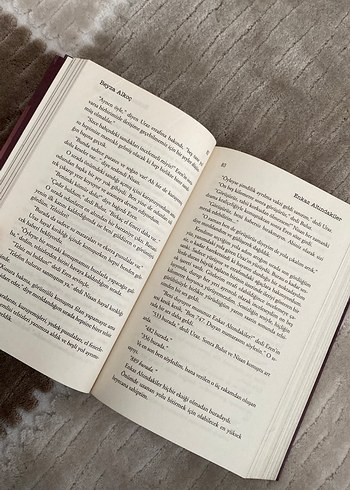  Beden Renk Enkaz Altındakiler - Beyza Alkoç indigo yayınları